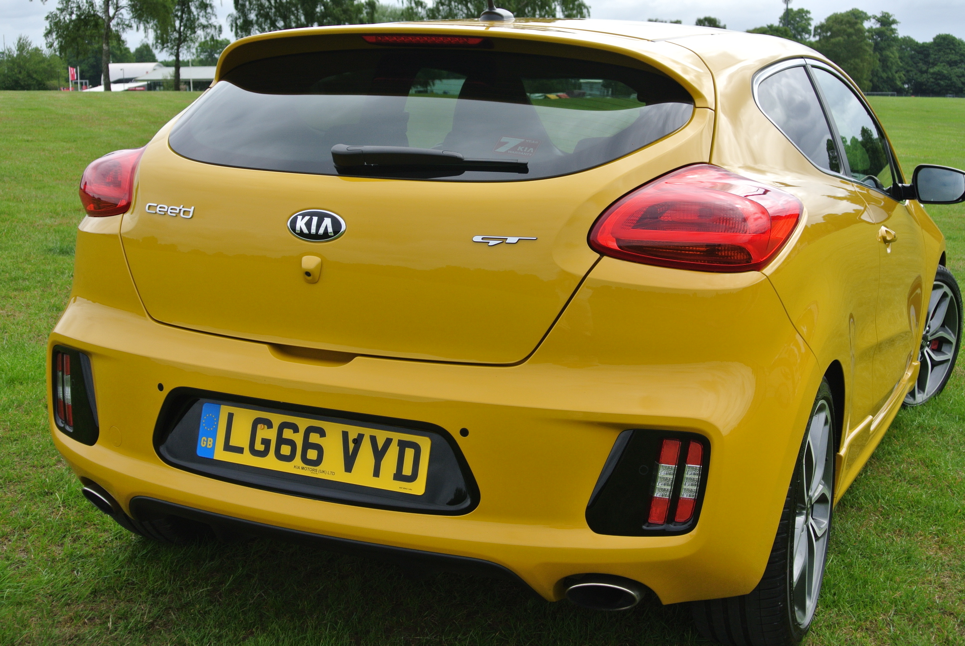 Kia GT