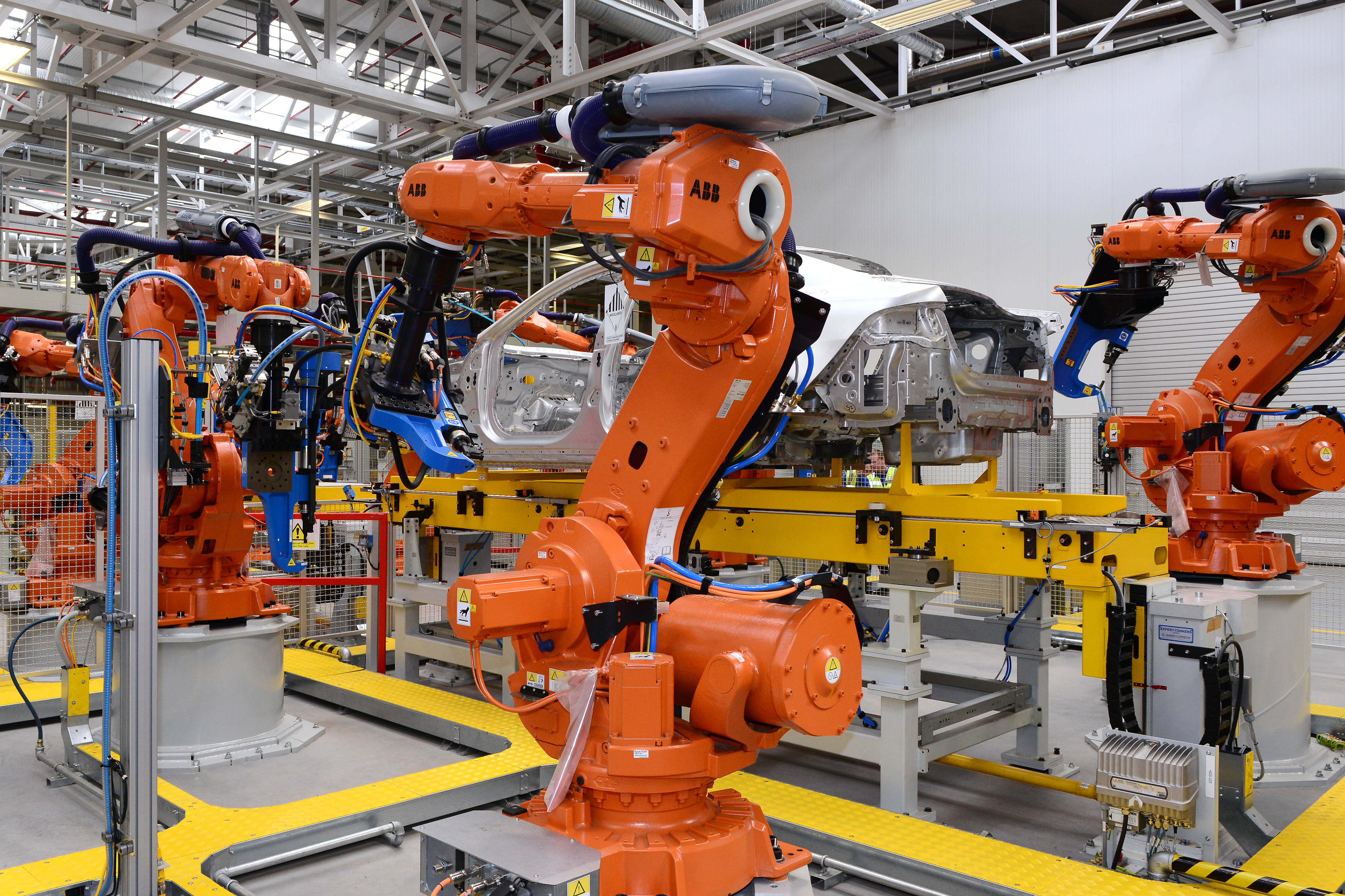 One every 16 seconds: UK car manufacturing registers biggest growth since 2004