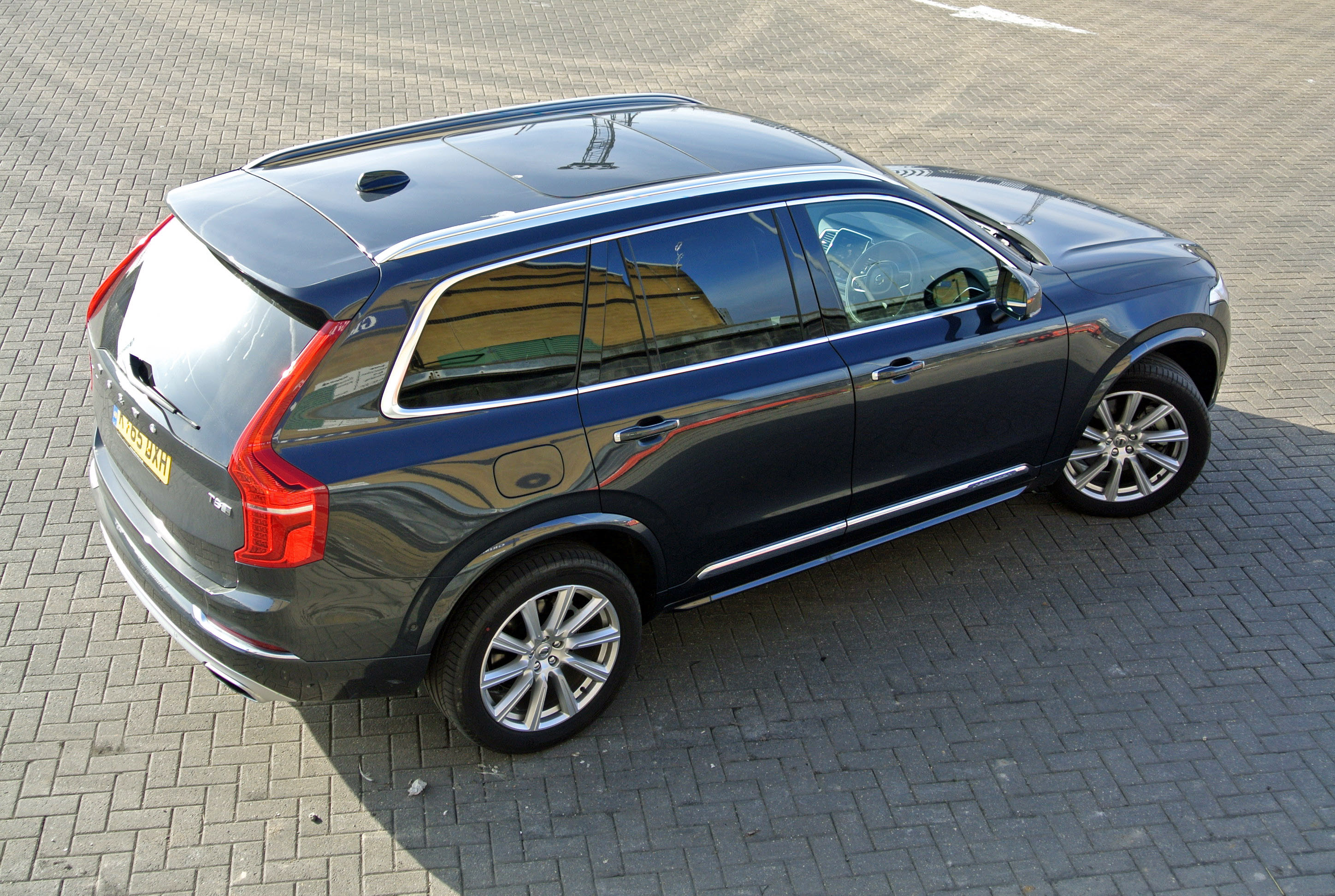 Twin-power boosts both class and potency for Volvo XC90