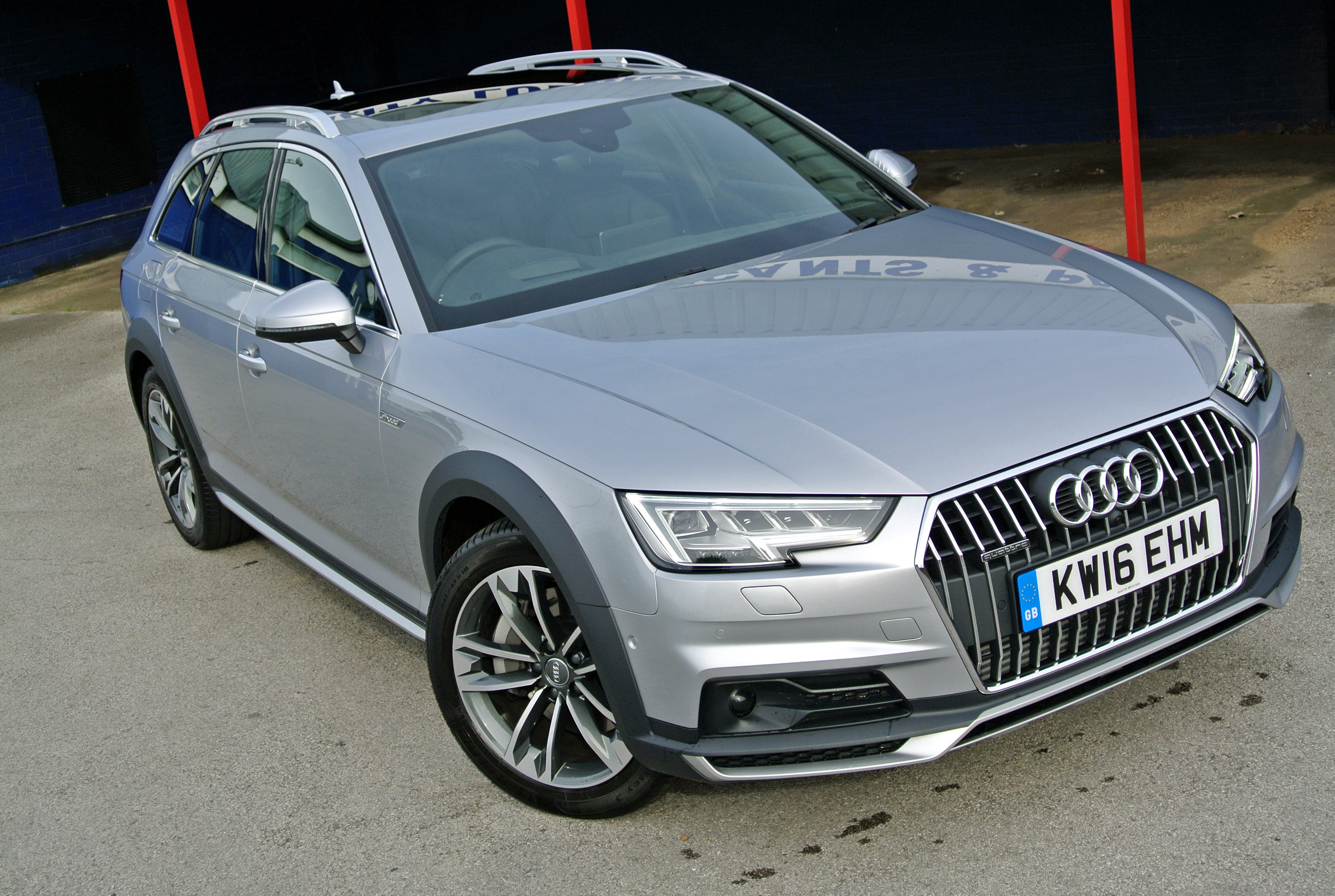 Audi quattro technology creates a most classy all-roader