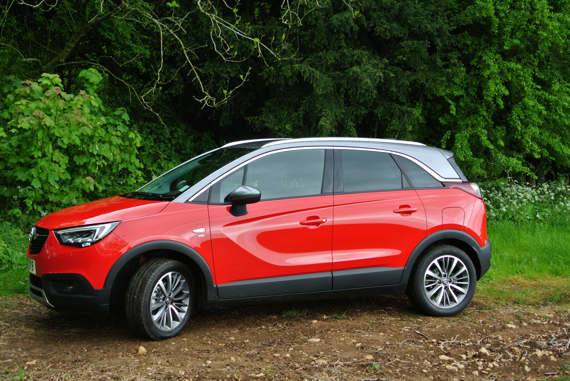 Vauxhall Crossland X delivers SUV-lite with MPV-heavy qualities